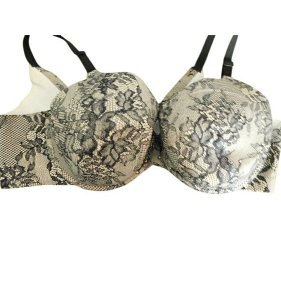 Cacique Lane Bryant Size 48D Lightly Lined Full Coverage  Bra - Picture 2 of 2